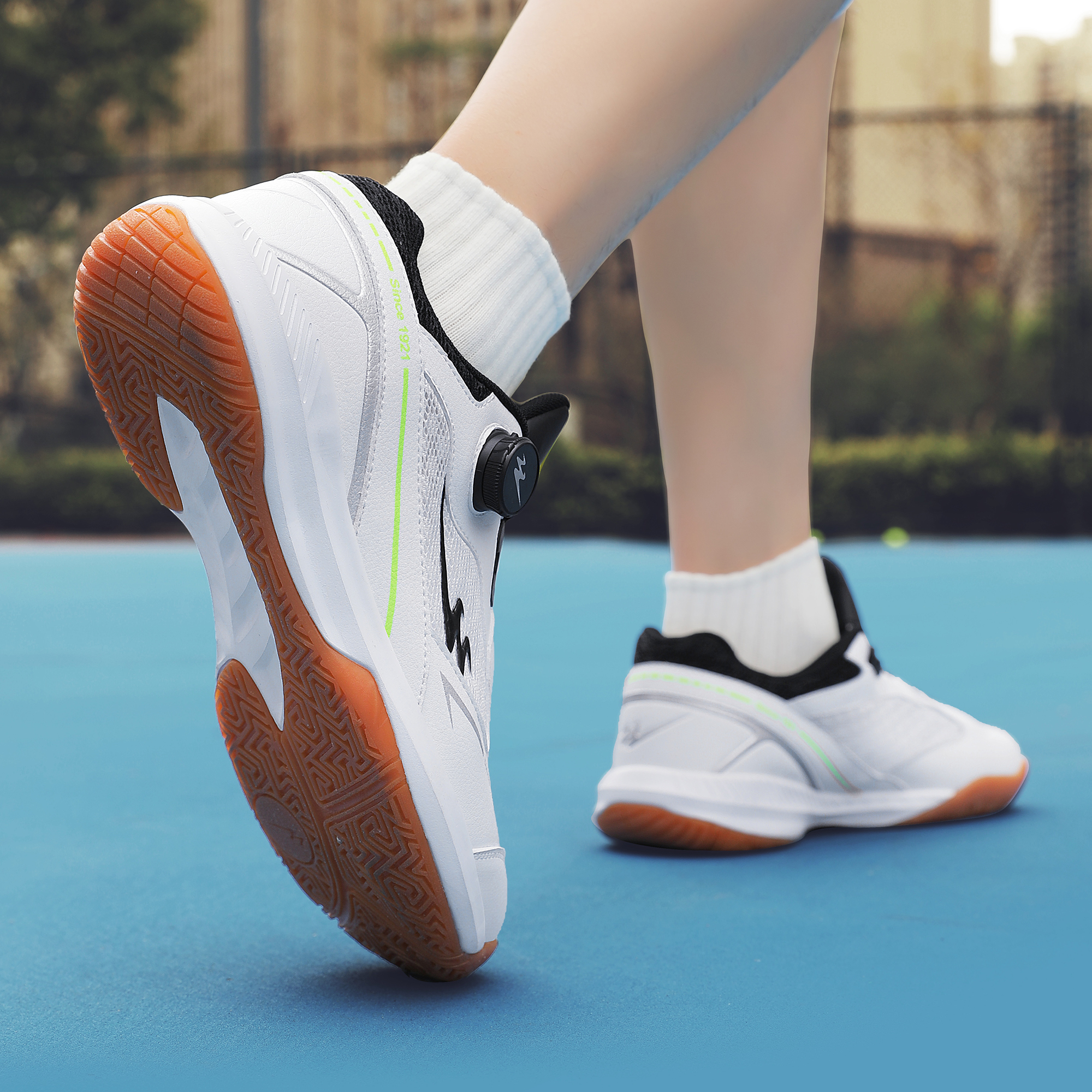 Badminton Shoes Professional N - Badminton Umpire review and price