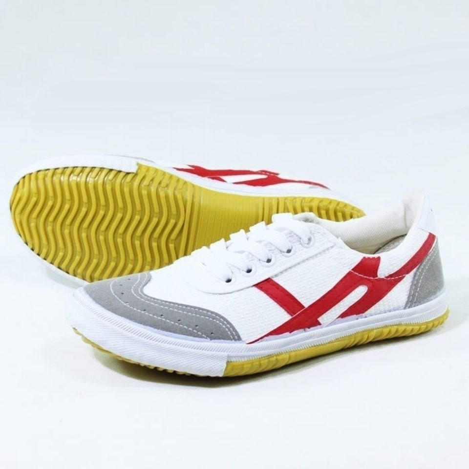 Thick Elastic Sole Breathable  - Badminton Umpire review and price
